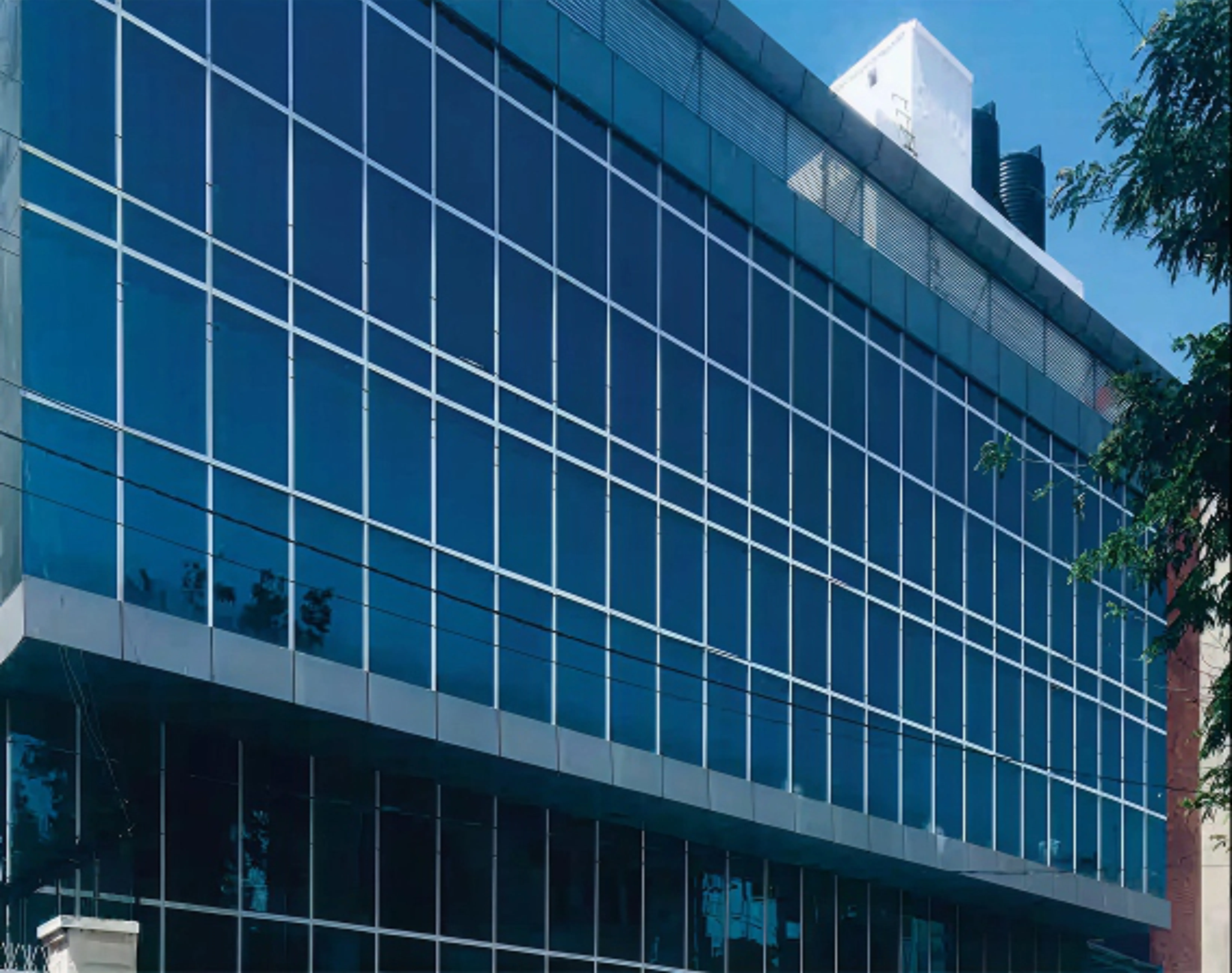 Saturn Tampondruck India Corporate Building